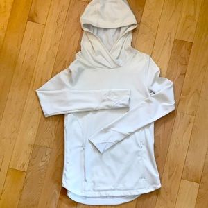 Athleta Bootcamp Hoodie in White. Size XX Small
